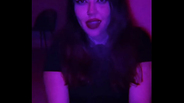 Alice Mooore dancing without panties