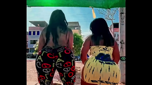 Pashi Pashi moviendo el culo