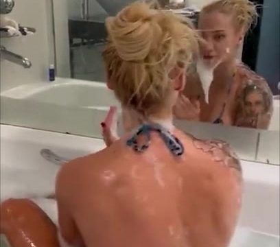 Blonde Bomber Newed Onlyfans – Show Erotic Body In Bath