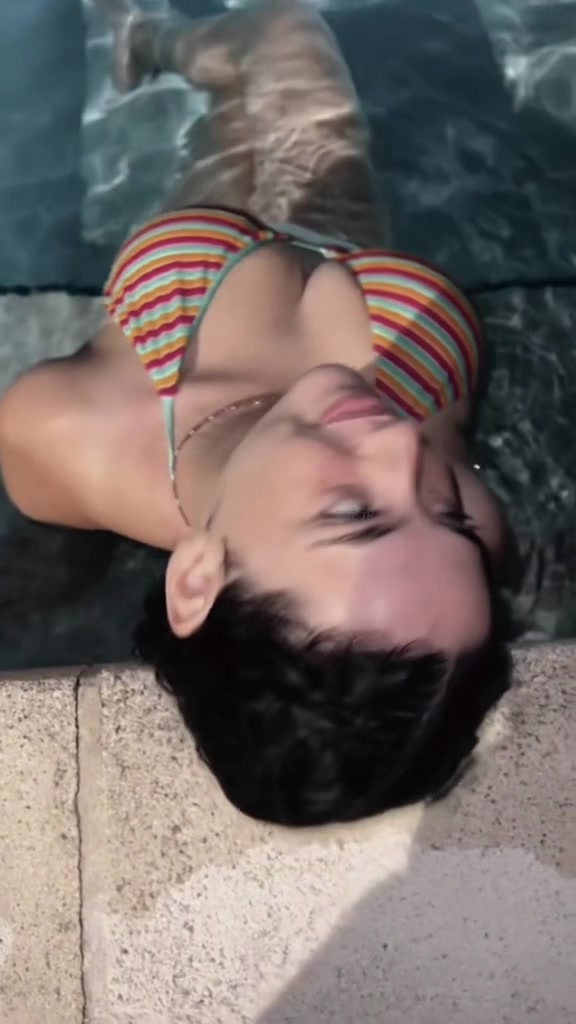 Gali Golan Newed Onlyfans – Nude Shower Big Tits In Pool