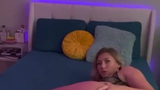 Tyleri dol / Tyleridol Onlyfans News- Riding Dildo On Bed