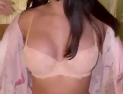 Aishah Sofey / Kawaiisofey Nude – Erotic Body Sexy !