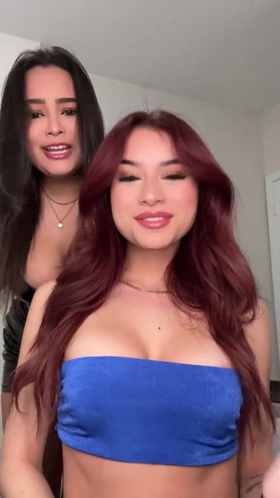 Andiegen OF New – Playing lesbian…!!!