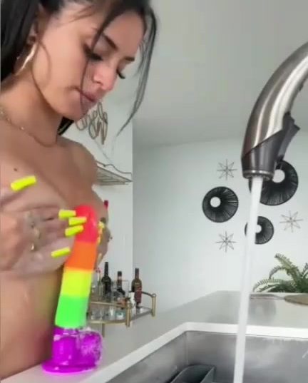 Camilla Araujo OnlyFans New – Sucking a Dildo