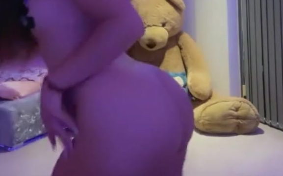Lauren Alexis – Ass Twerk Striptease