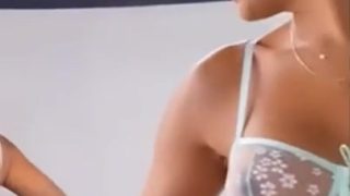Liz Cambage Nude – Underwear Sexy On Mirror