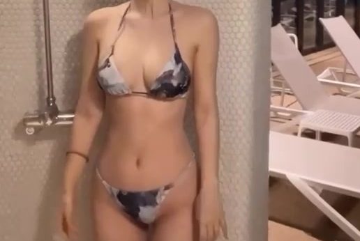 Zennyrt Nude – Shower sexy !!!