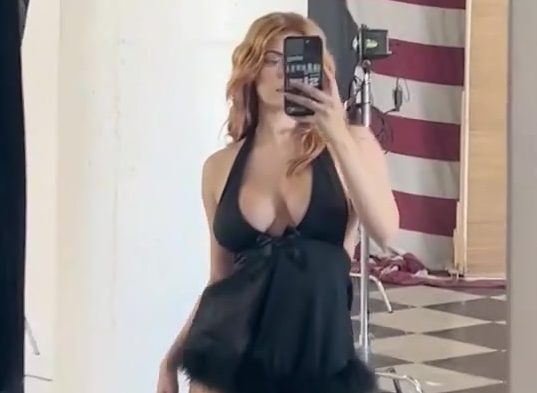 Fatherkels Nudes – Shaking Tits On Mirror !