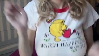 Zooemoore OnlyFans News – Nude Nipple PINK on Bed