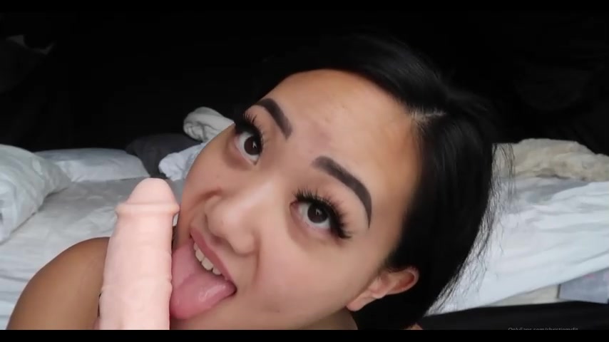 Thiccasianbaddie – Sucking Dildo So Lewd !